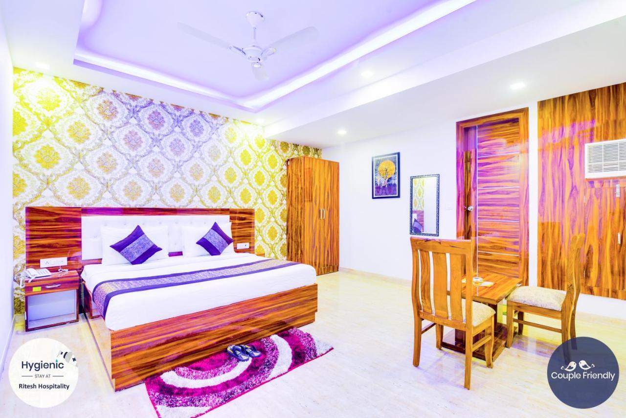 Hotel Fabulous - Delhi International Airport 뉴델리 외부 사진