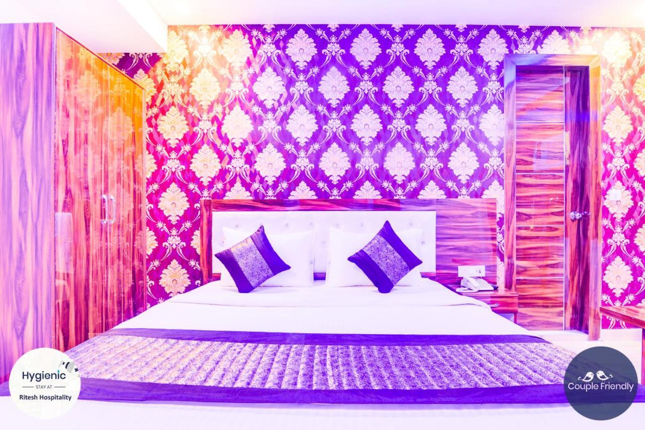 Hotel Fabulous - Delhi International Airport 뉴델리 외부 사진