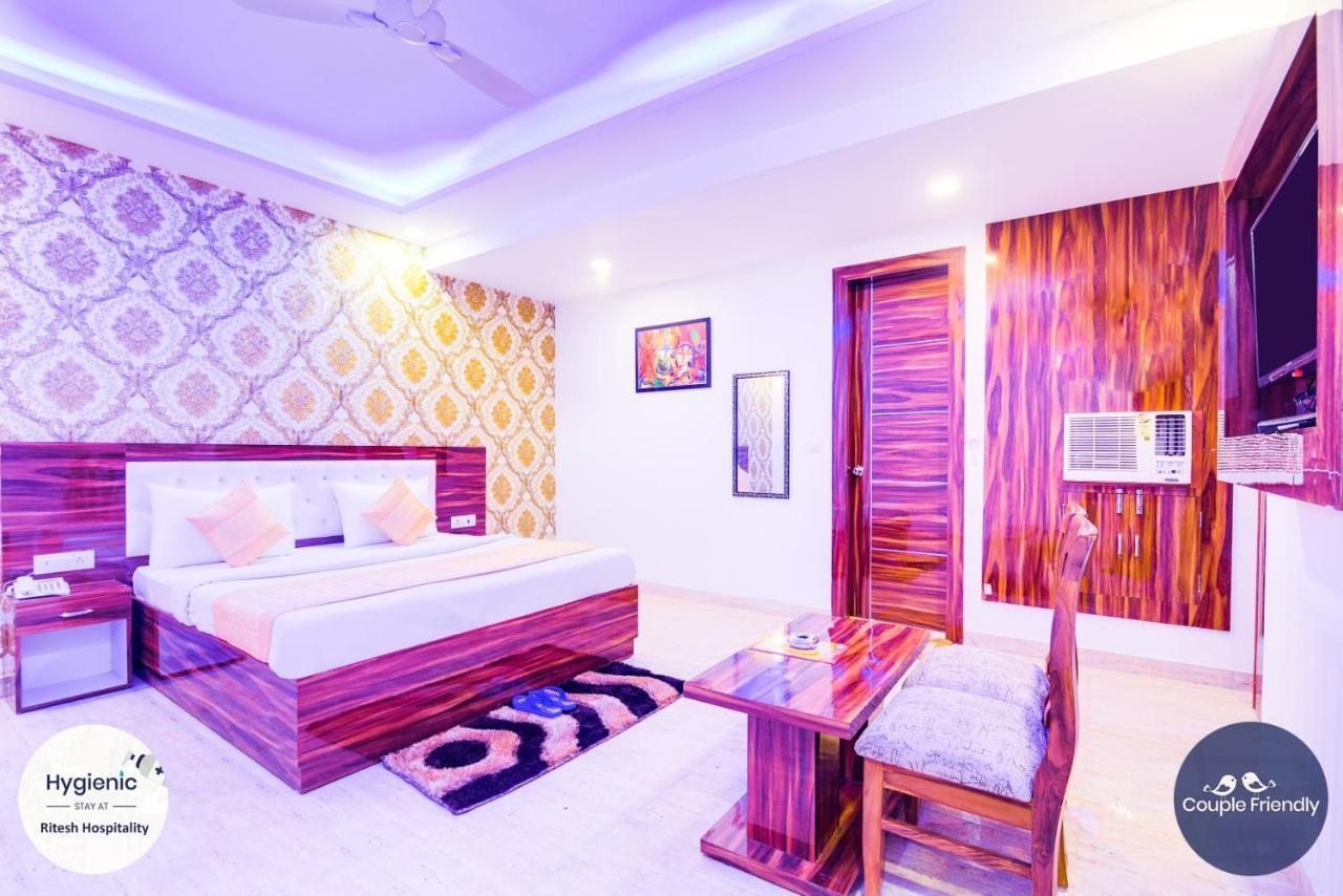 Hotel Fabulous - Delhi International Airport 뉴델리 외부 사진